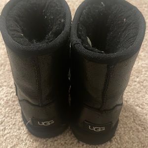 Little girl uggs 12c